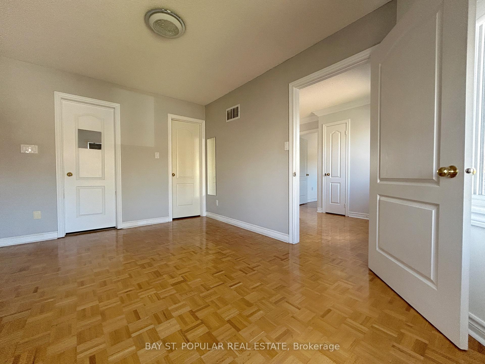 Photo 34 of 149 Cherokee Drive, Vaughan, Maple — HOMEH