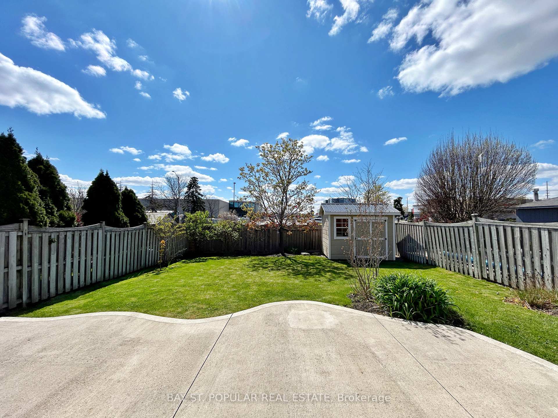 Photo 37 of 149 Cherokee Drive, Vaughan, Maple — HOMEH
