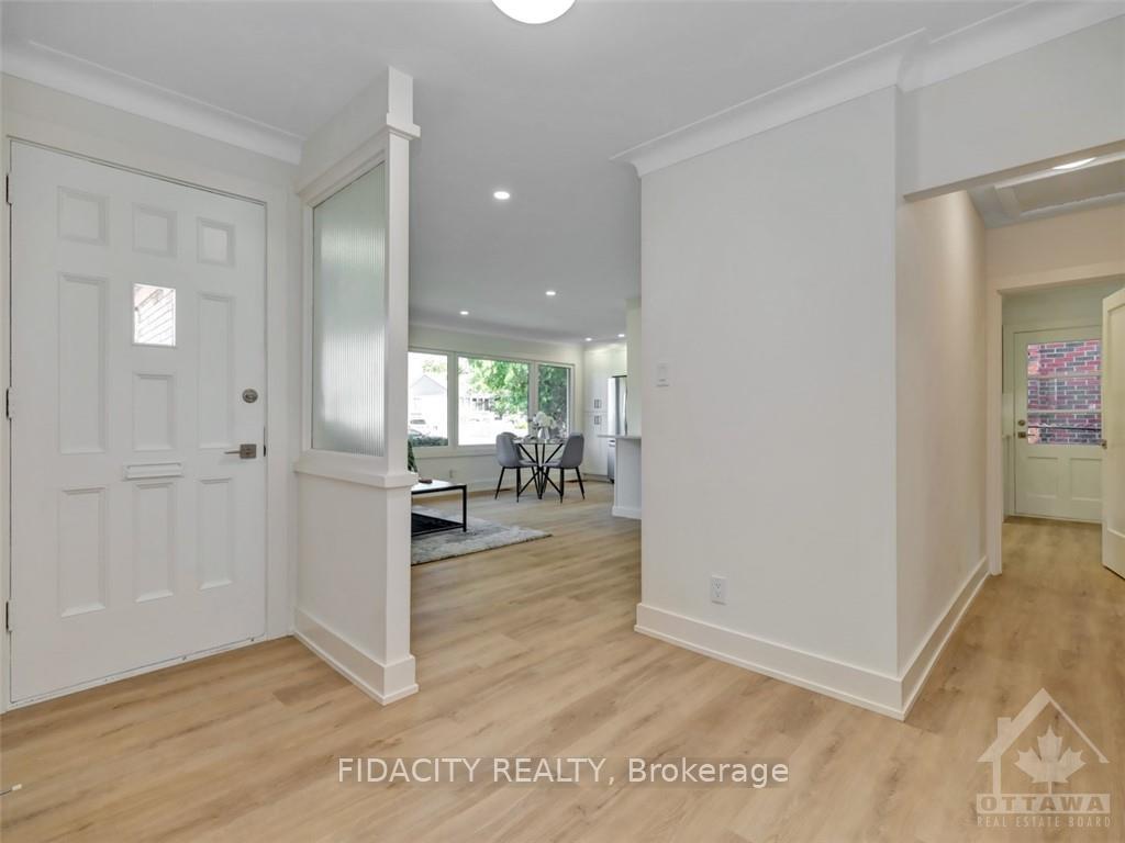 Photo 2 of 1290 Snowdon Street, Ottawa, Alta Vista — HOMEH