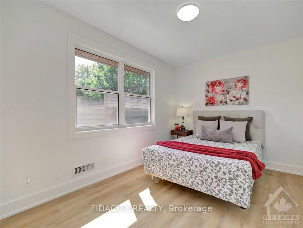 Photo 14 of 1290 Snowdon Street, Ottawa, Alta Vista — HOMEH