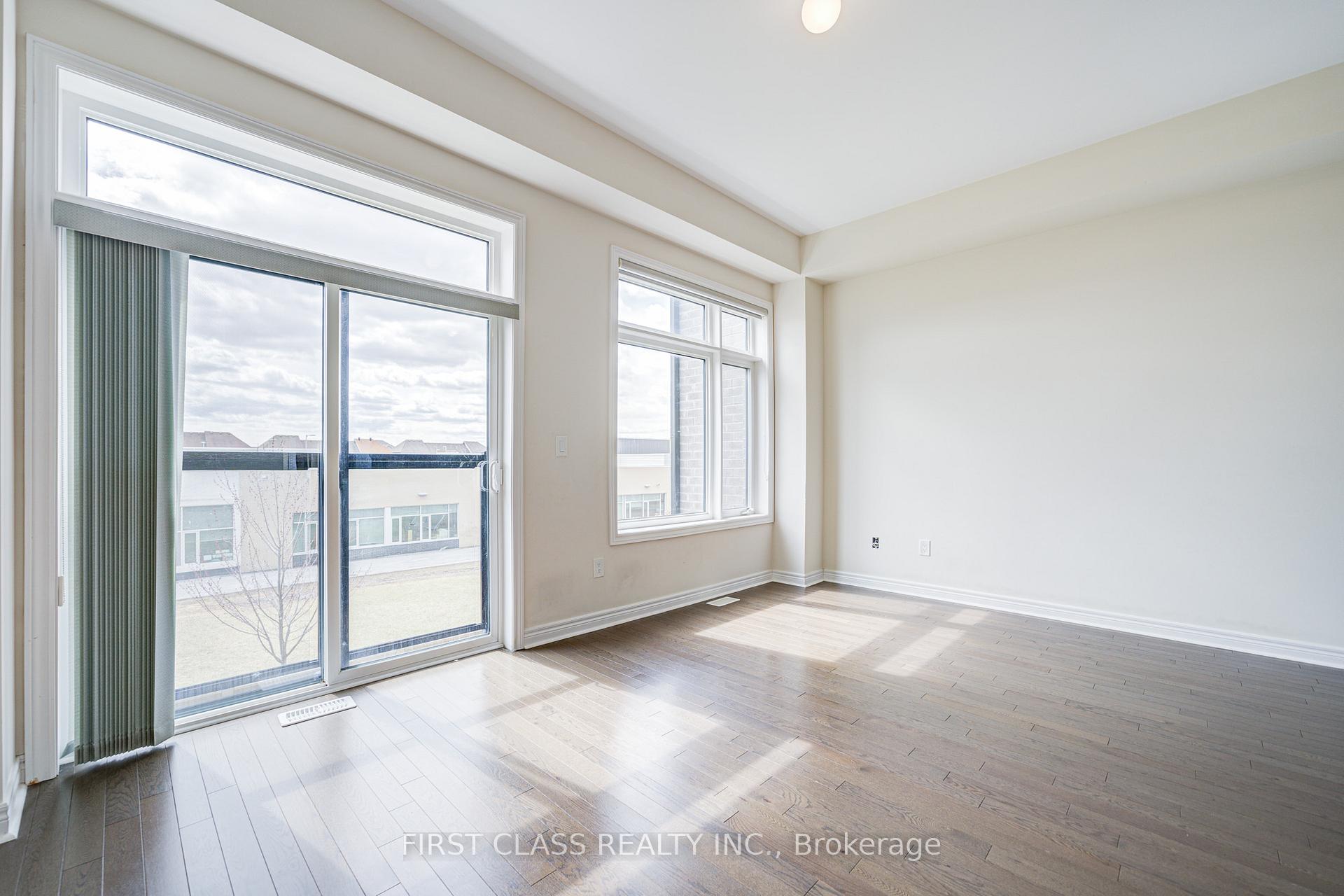 Photo 21 of 25 Laskin Drive, Vaughan, Patterson — HOMEH