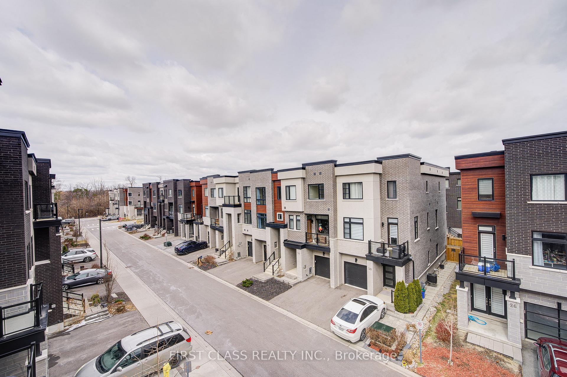 Photo 44 of 25 Laskin Drive, Vaughan, Patterson — HOMEH
