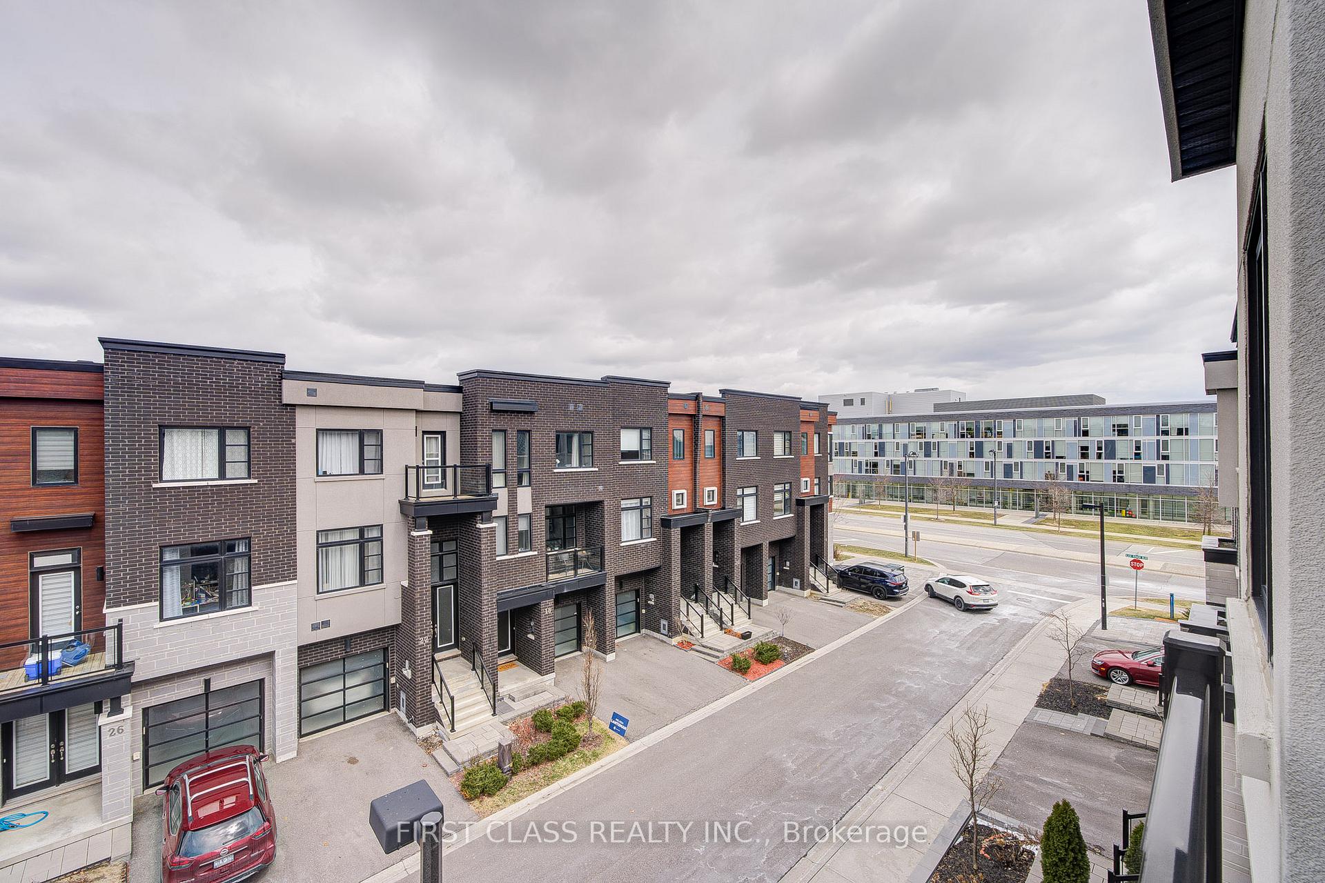 Photo 45 of 25 Laskin Drive, Vaughan, Patterson — HOMEH