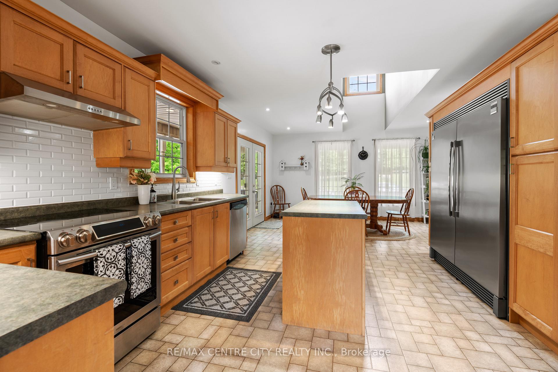 Photo 24 of 10410 Sandytown Road, Bayham, Rural Bayham — HOMEH