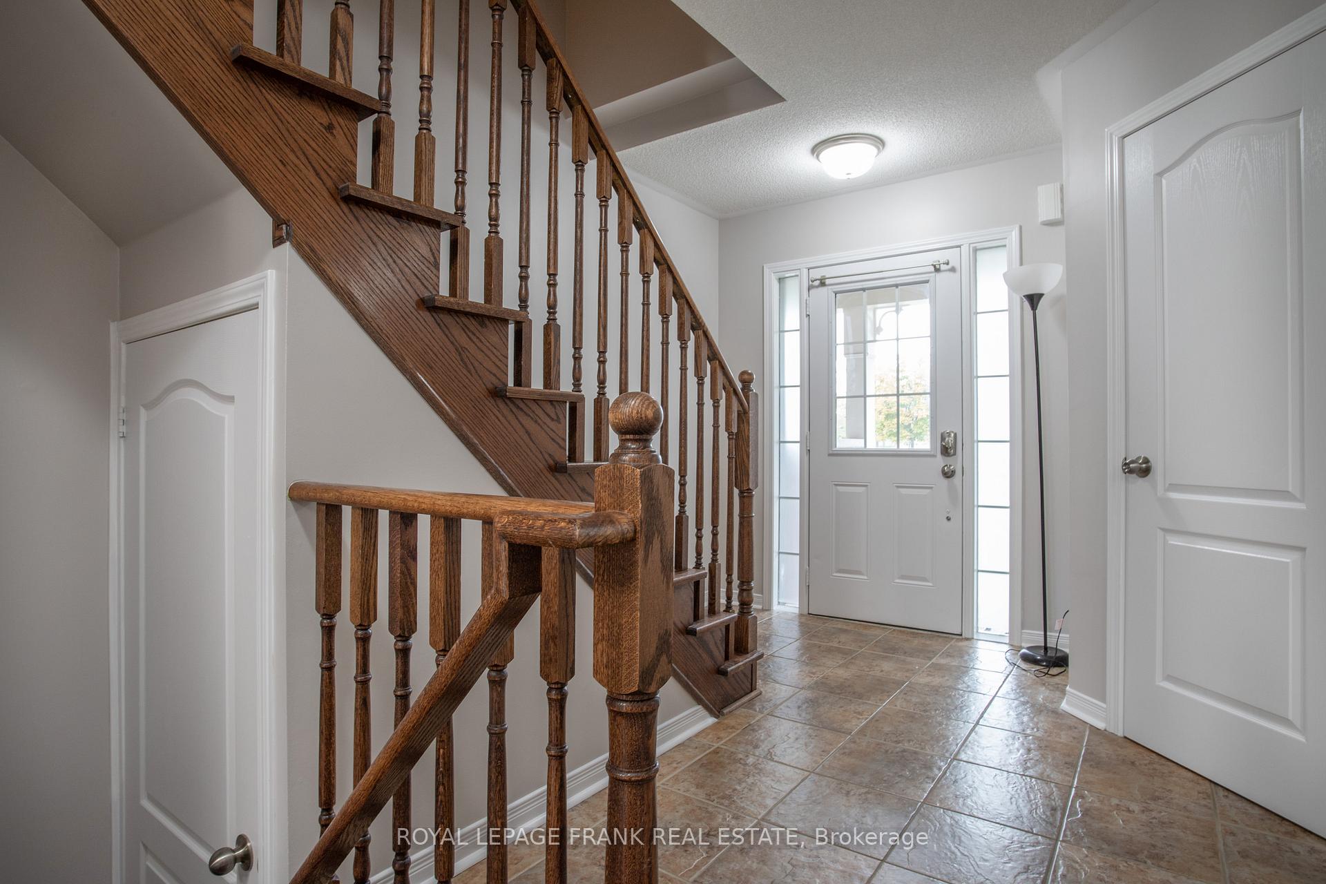 Photo 2 of 57 Shrewsbury Drive, Whitby, Brooklin — HOMEH