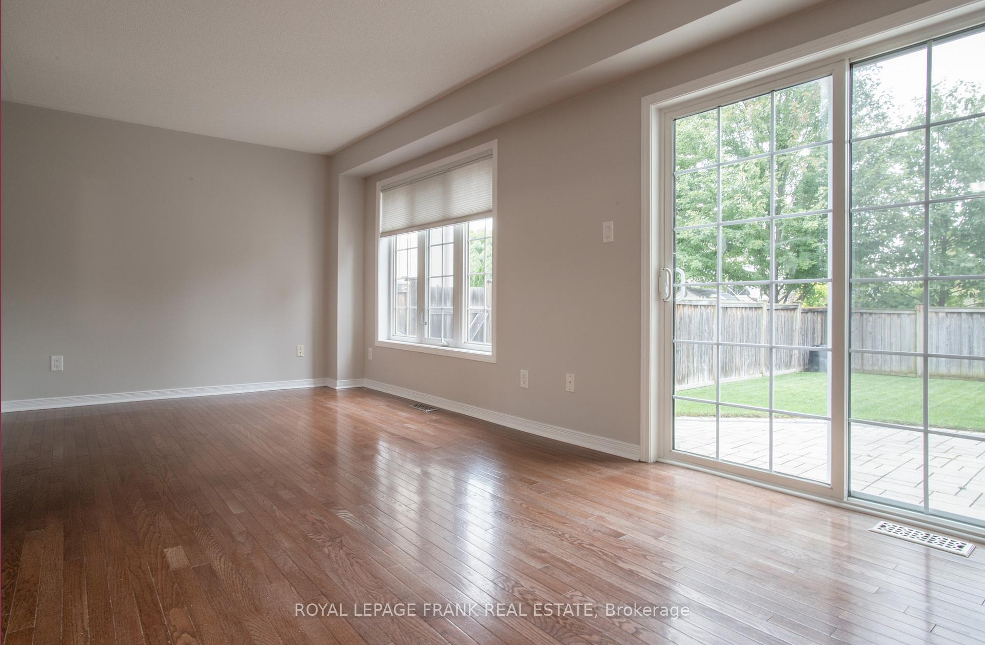Photo 11 of 57 Shrewsbury Drive, Whitby, Brooklin — HOMEH