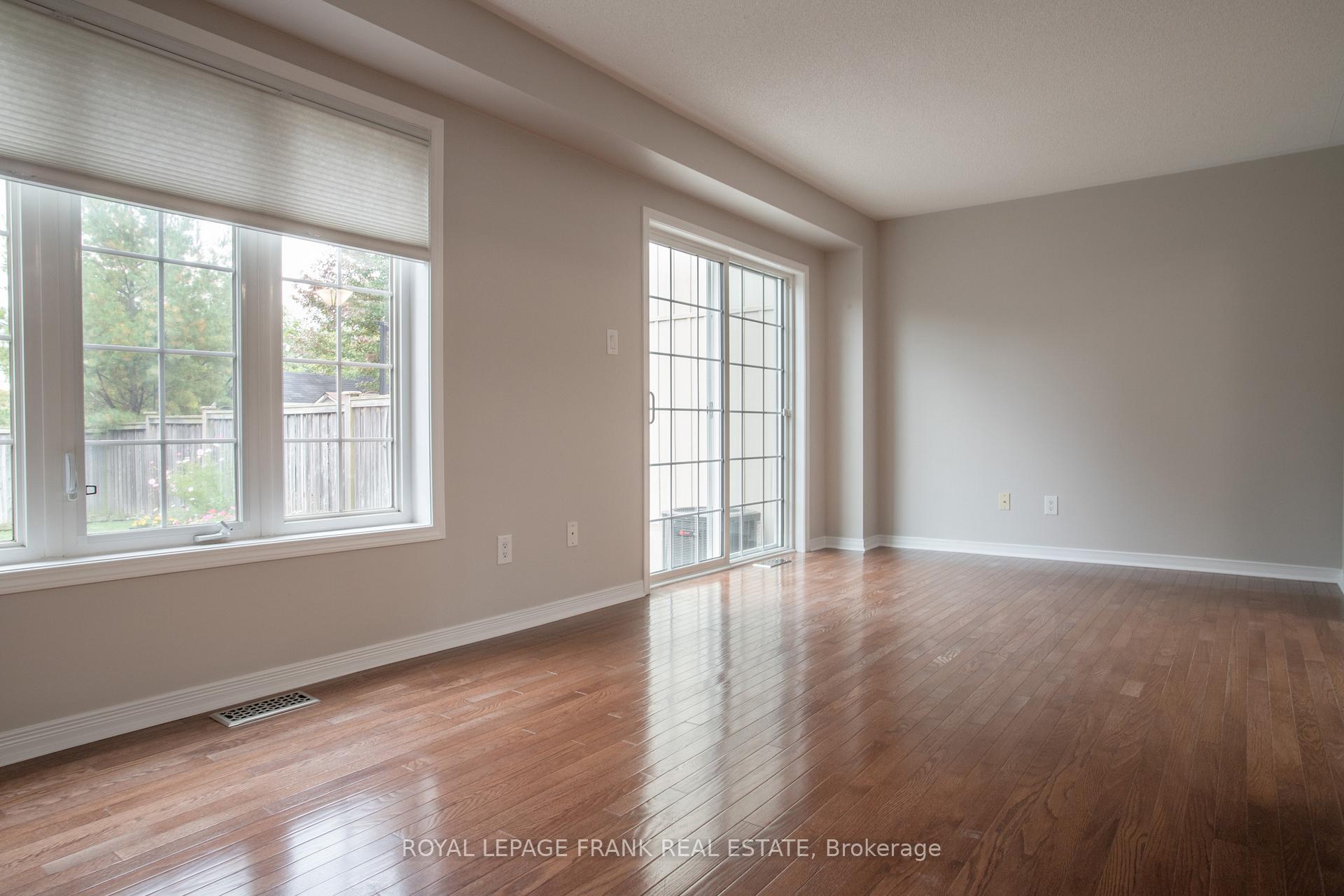 Photo 13 of 57 Shrewsbury Drive, Whitby, Brooklin — HOMEH