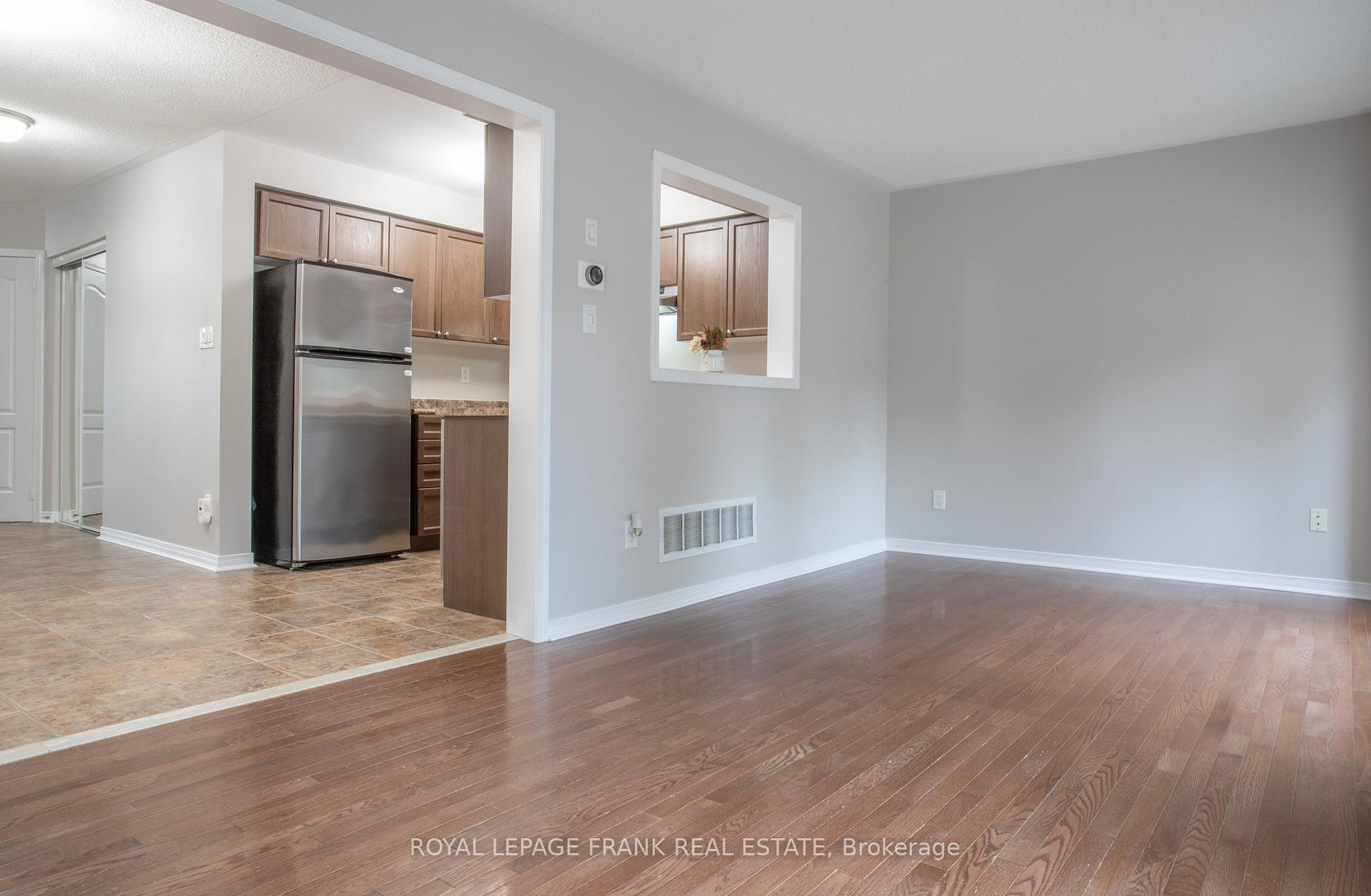 Photo 14 of 57 Shrewsbury Drive, Whitby, Brooklin — HOMEH