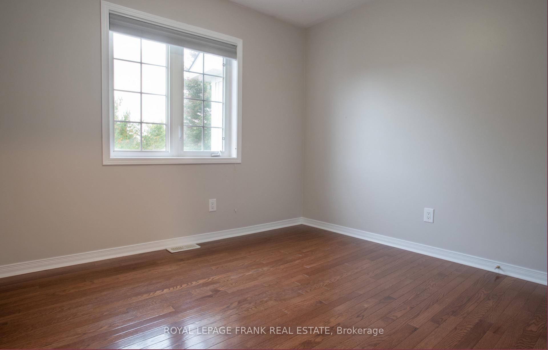 Photo 24 of 57 Shrewsbury Drive, Whitby, Brooklin — HOMEH
