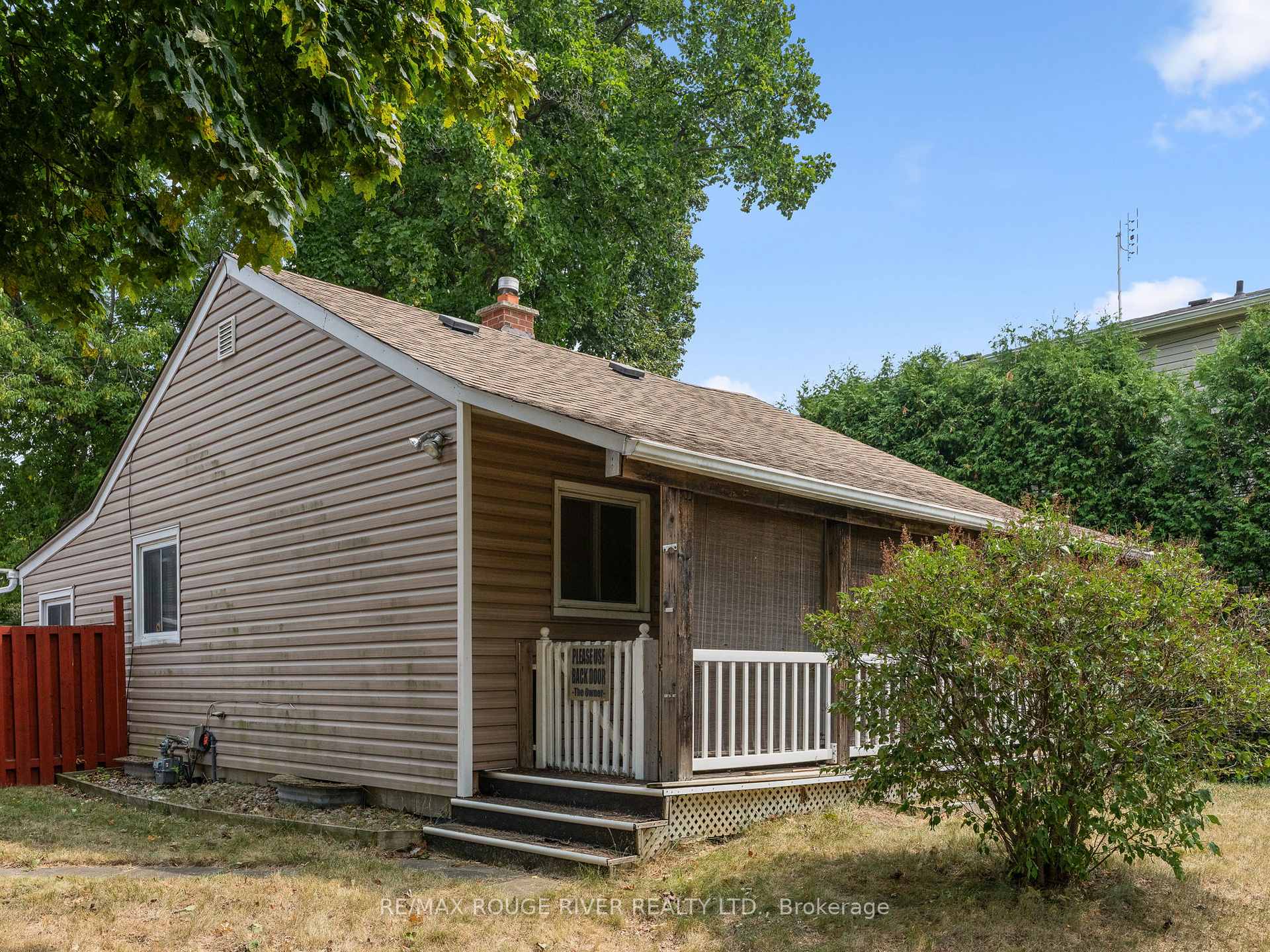 Photo 2 of 47 Tudor Avenue, Ajax, Central — HOMEH