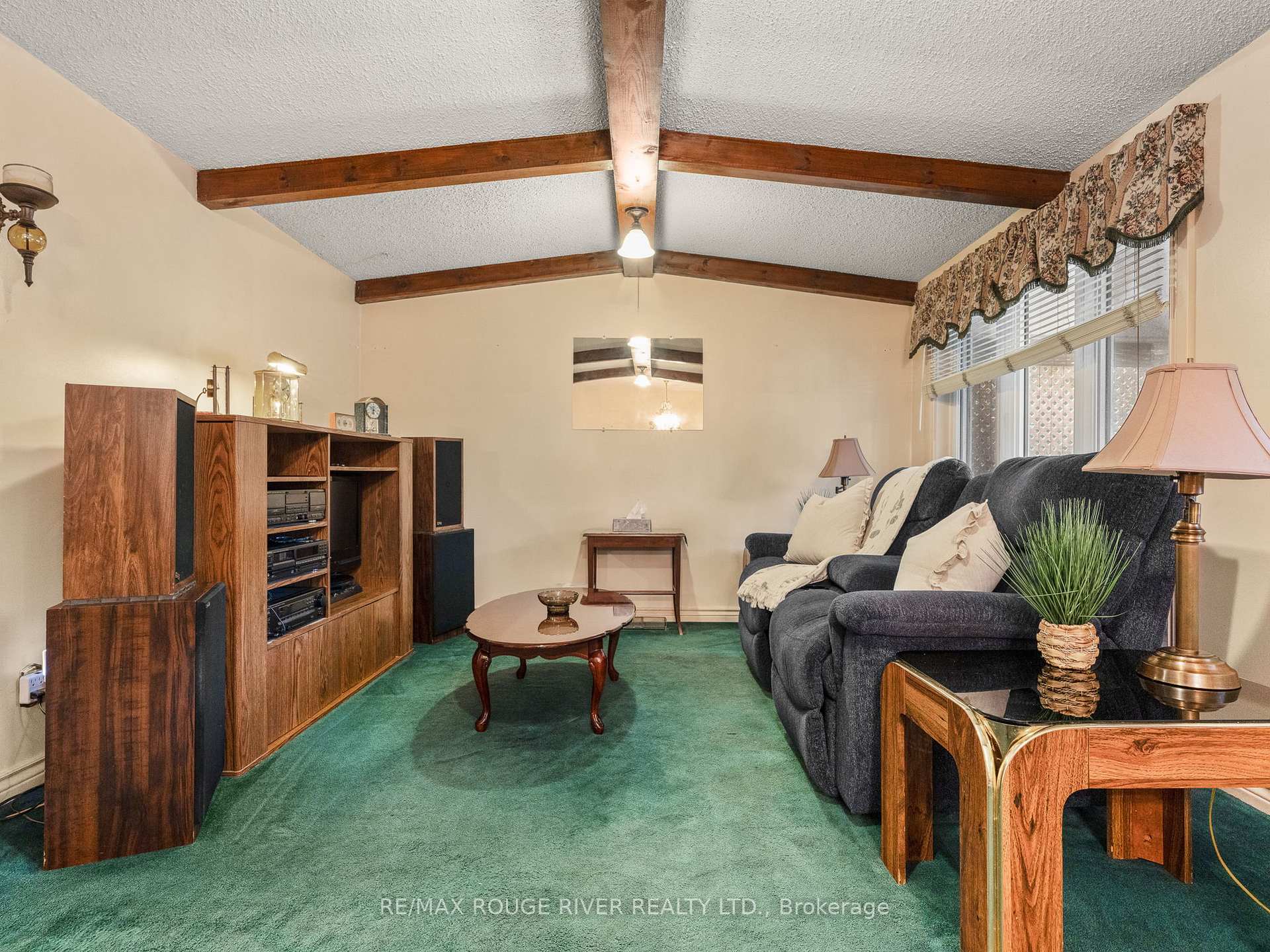 Photo 10 of 47 Tudor Avenue, Ajax, Central — HOMEH
