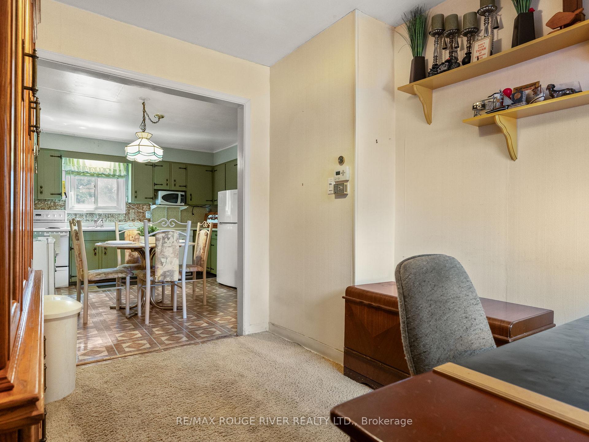 Photo 24 of 47 Tudor Avenue, Ajax, Central — HOMEH