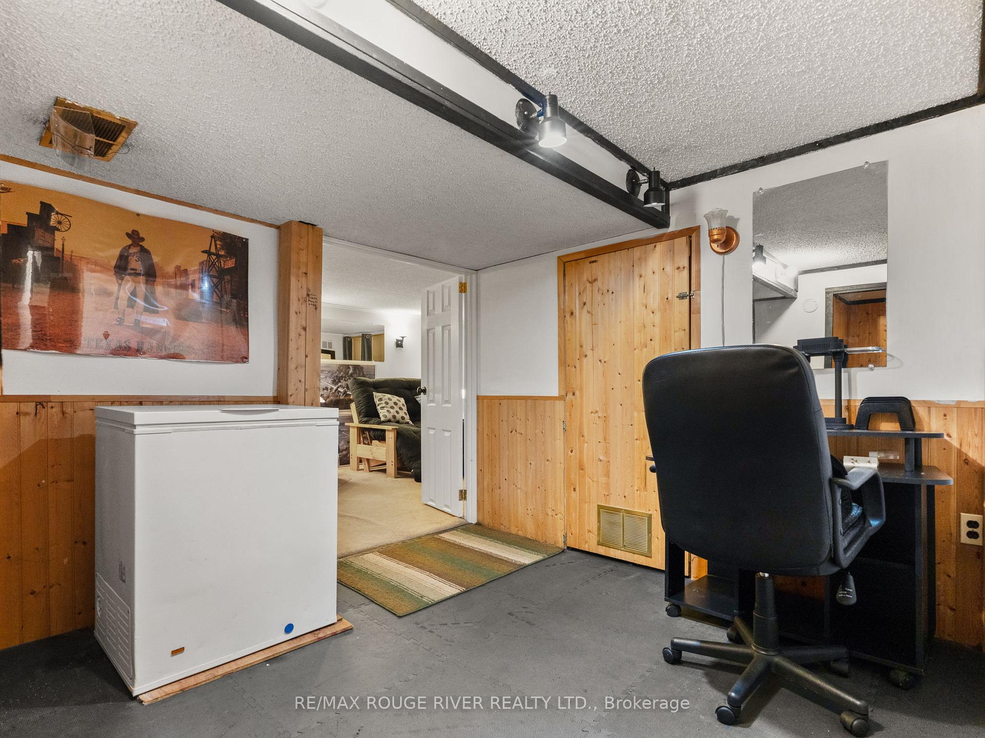 Photo 37 of 47 Tudor Avenue, Ajax, Central — HOMEH
