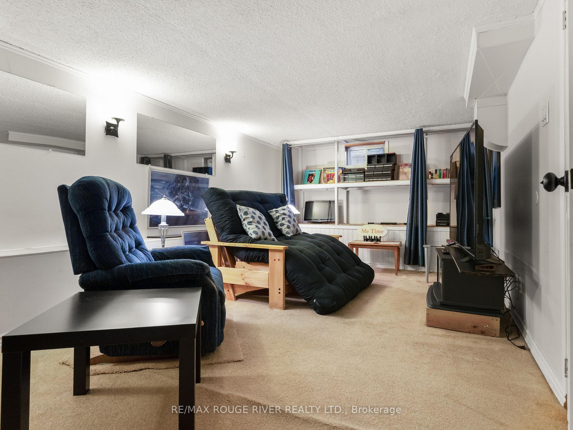 Photo 27 of 47 Tudor Avenue, Ajax, Central — HOMEH
