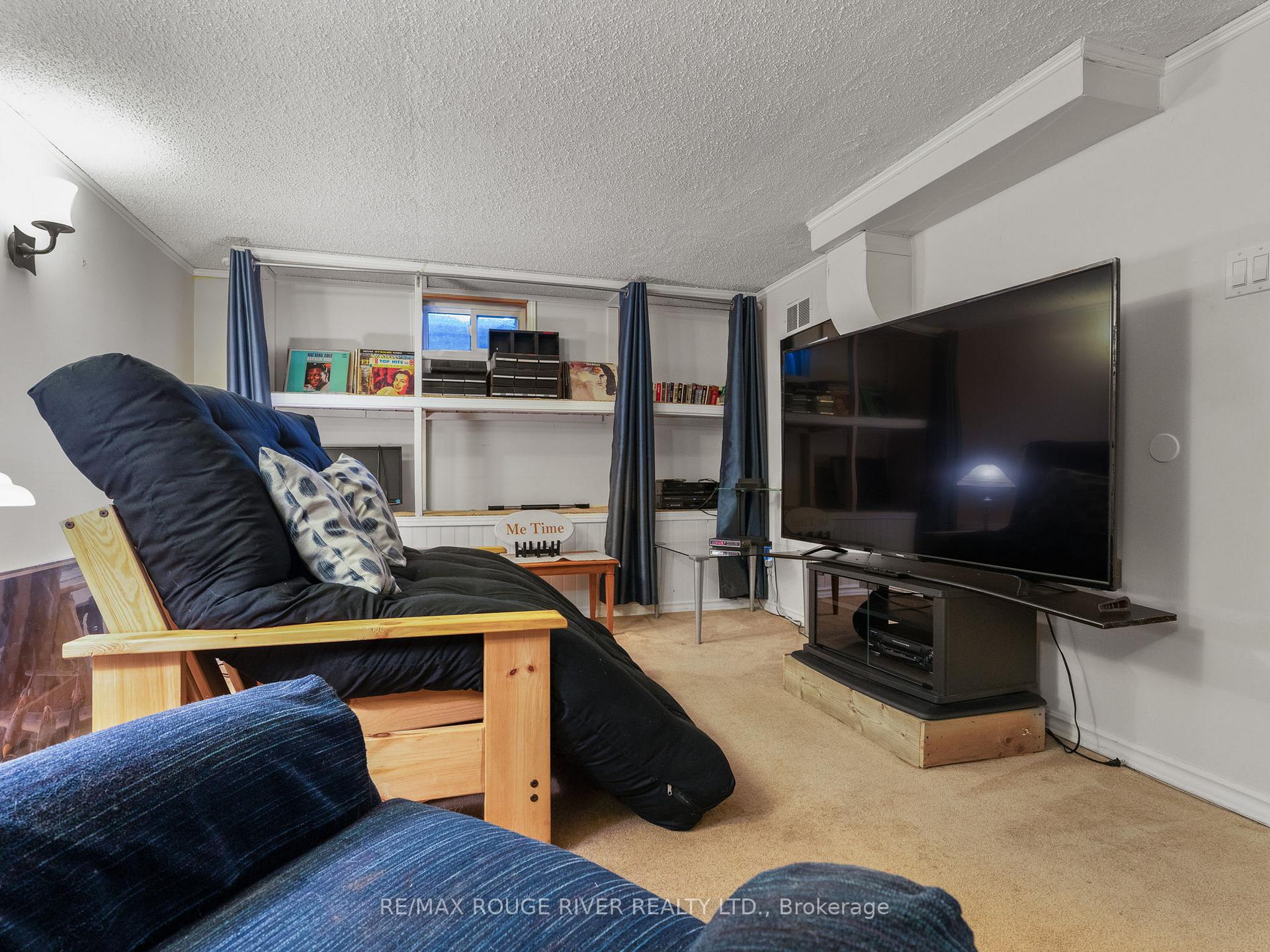 Photo 36 of 47 Tudor Avenue, Ajax, Central — HOMEH