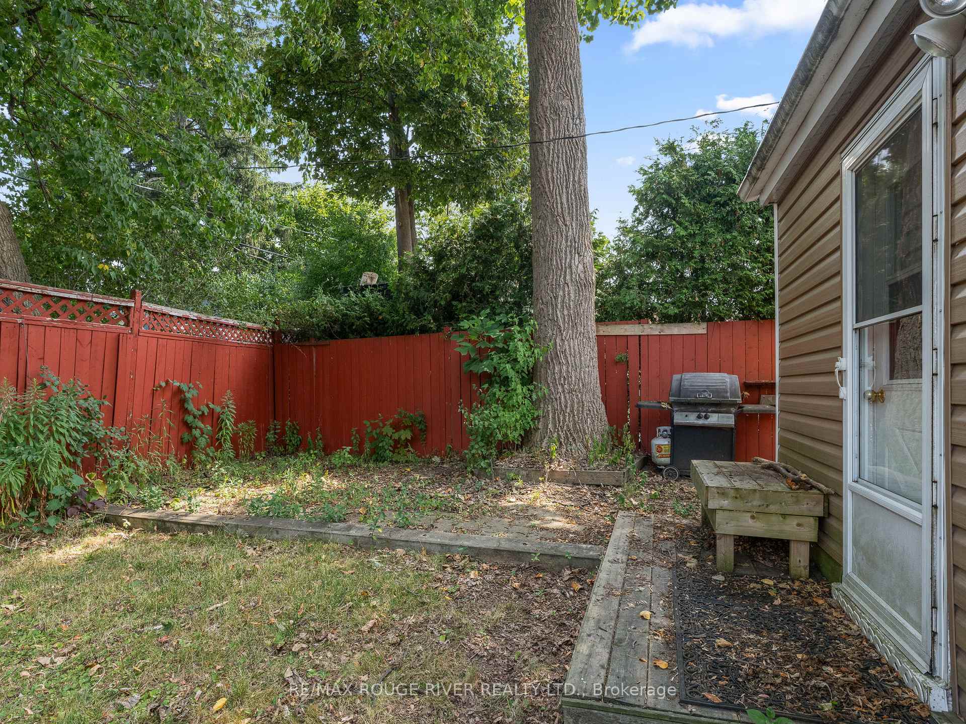 Photo 32 of 47 Tudor Avenue, Ajax, Central — HOMEH