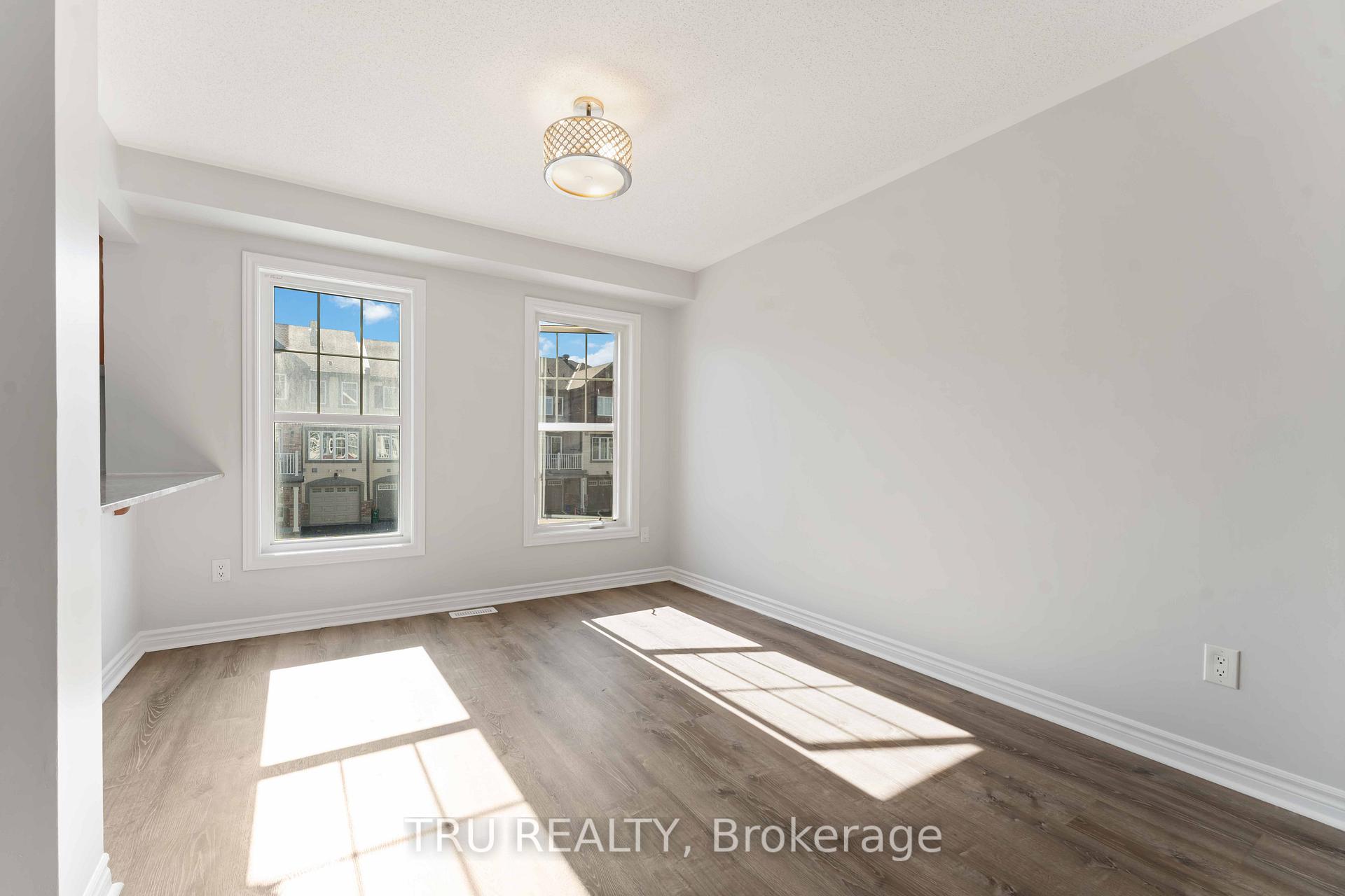 Photo 4 of 544 Snow Goose Street, Ottawa, Barrhaven - Half Moon Bay — HOMEH
