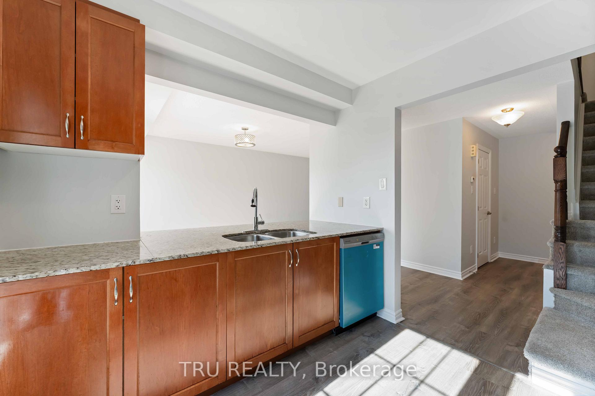 Photo 13 of 544 Snow Goose Street, Ottawa, Barrhaven - Half Moon Bay — HOMEH