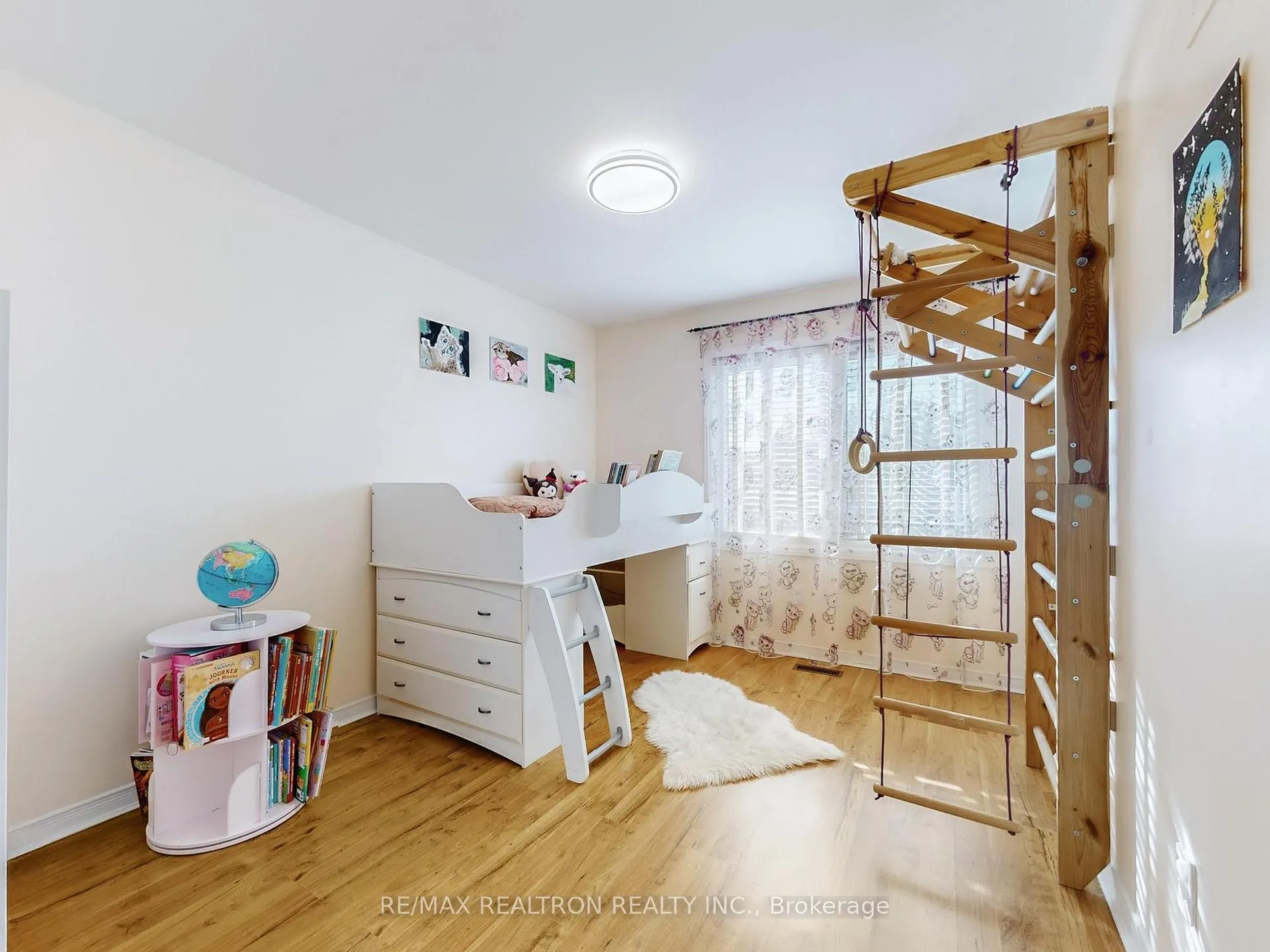 Photo 20 of 315 Waterside Crescent, Vaughan, Maple — HOMEH