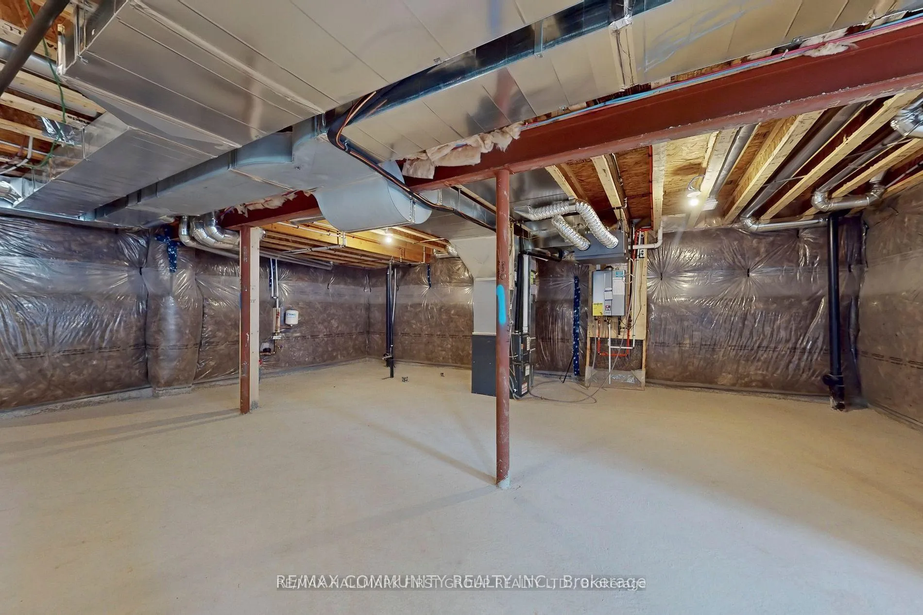 Photo 35 of 102 Deer Ridge Crescent, Whitby, Rural Whitby — HOMEH