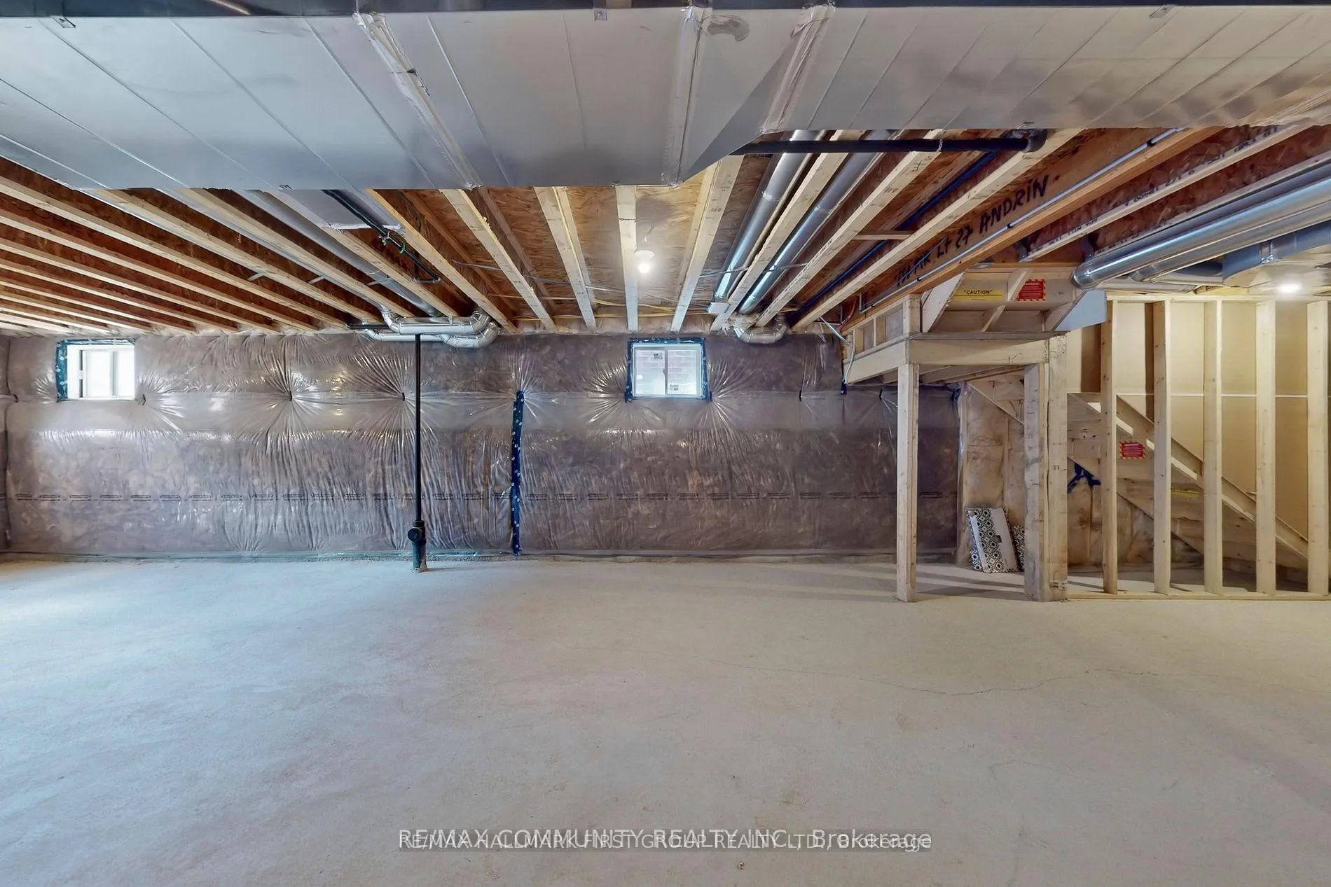 Photo 36 of 102 Deer Ridge Crescent, Whitby, Rural Whitby — HOMEH