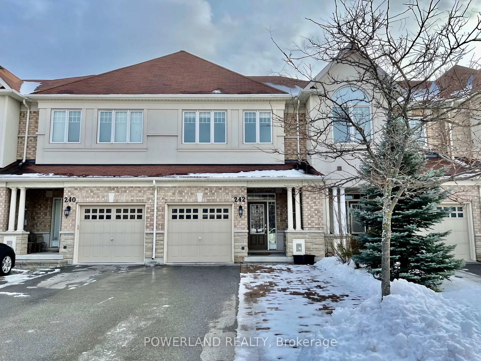 Photo 1 of 242 Southdown Avenue, Vaughan, Patterson — HOMEH