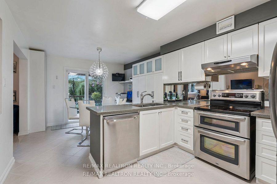 Photo 8 of 117 Glen Crescent, Vaughan, Uplands — HOMEH