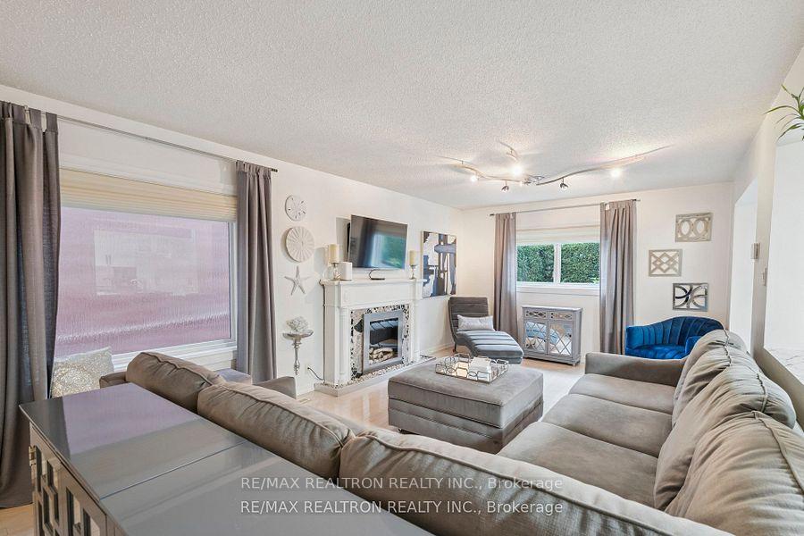 Photo 15 of 117 Glen Crescent, Vaughan, Uplands — HOMEH