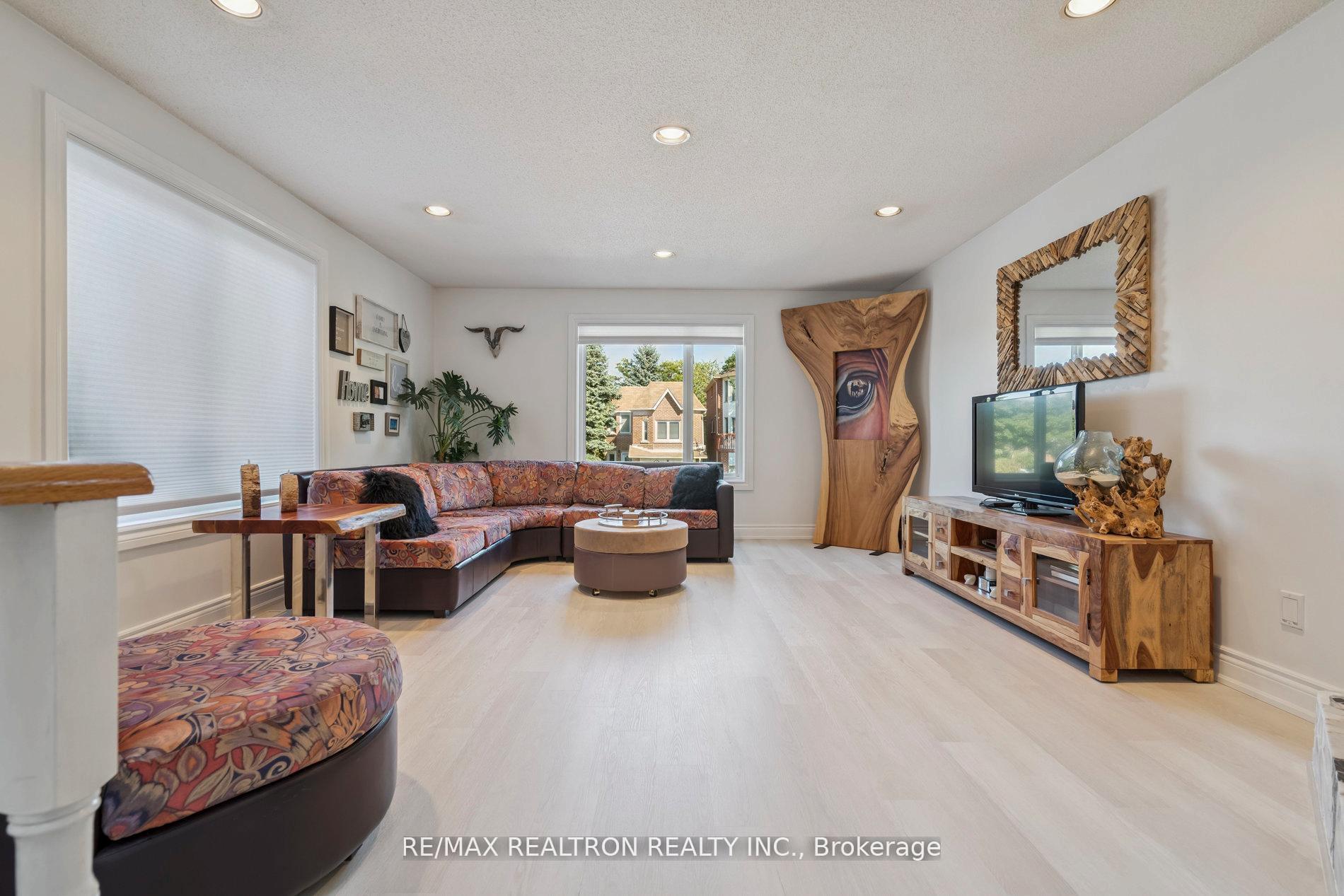 Photo 21 of 117 Glen Crescent, Vaughan, Uplands — HOMEH