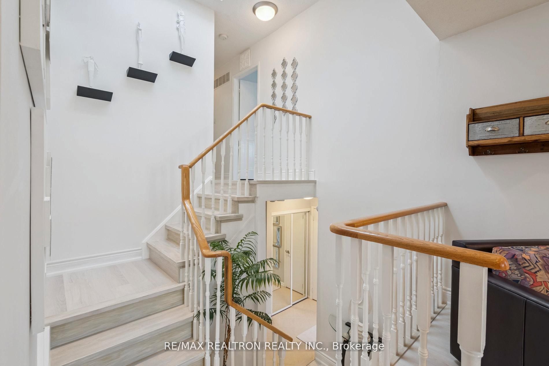 Photo 24 of 117 Glen Crescent, Vaughan, Uplands — HOMEH