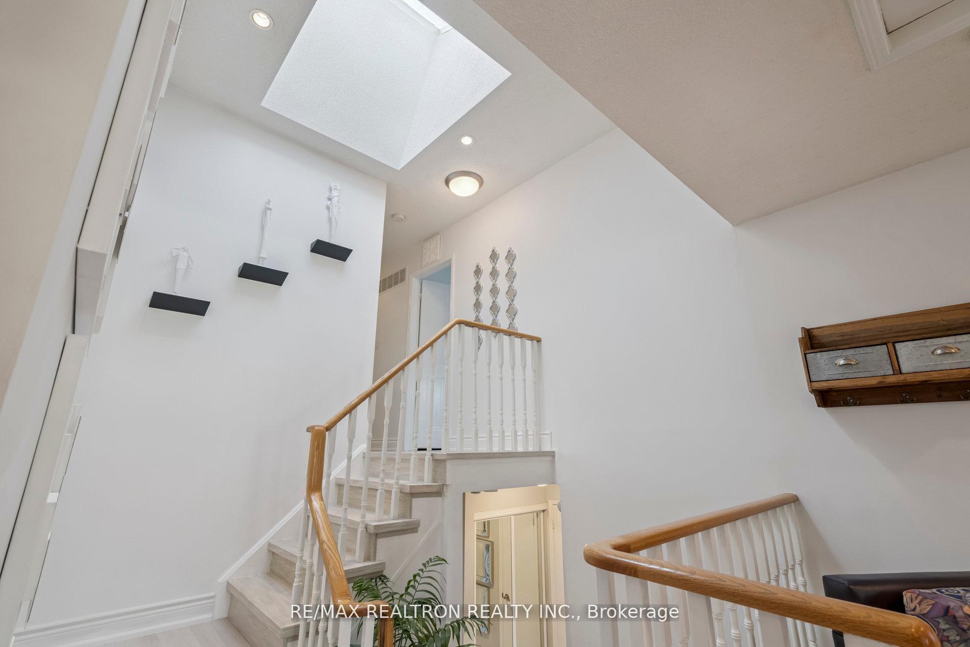 Photo 25 of 117 Glen Crescent, Vaughan, Uplands — HOMEH