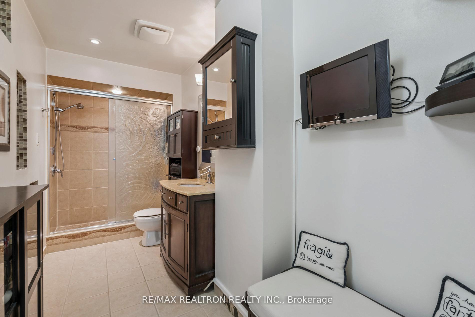 Photo 28 of 117 Glen Crescent, Vaughan, Uplands — HOMEH