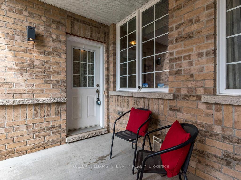 Photo 3 of 27 Desmond Trudeau Drive, Arnprior — HOMEH