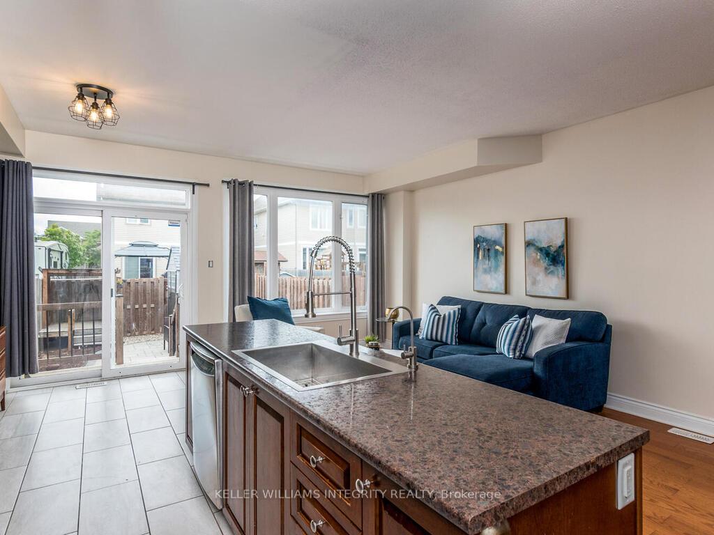 Photo 10 of 27 Desmond Trudeau Drive, Arnprior — HOMEH
