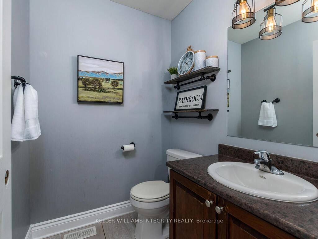 Photo 13 of 27 Desmond Trudeau Drive, Arnprior — HOMEH
