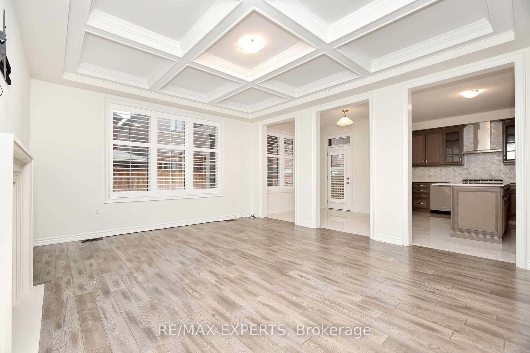 Photo 19 of 26 Hugh Mccutcheon Way, Vaughan, Kleinburg — HOMEH