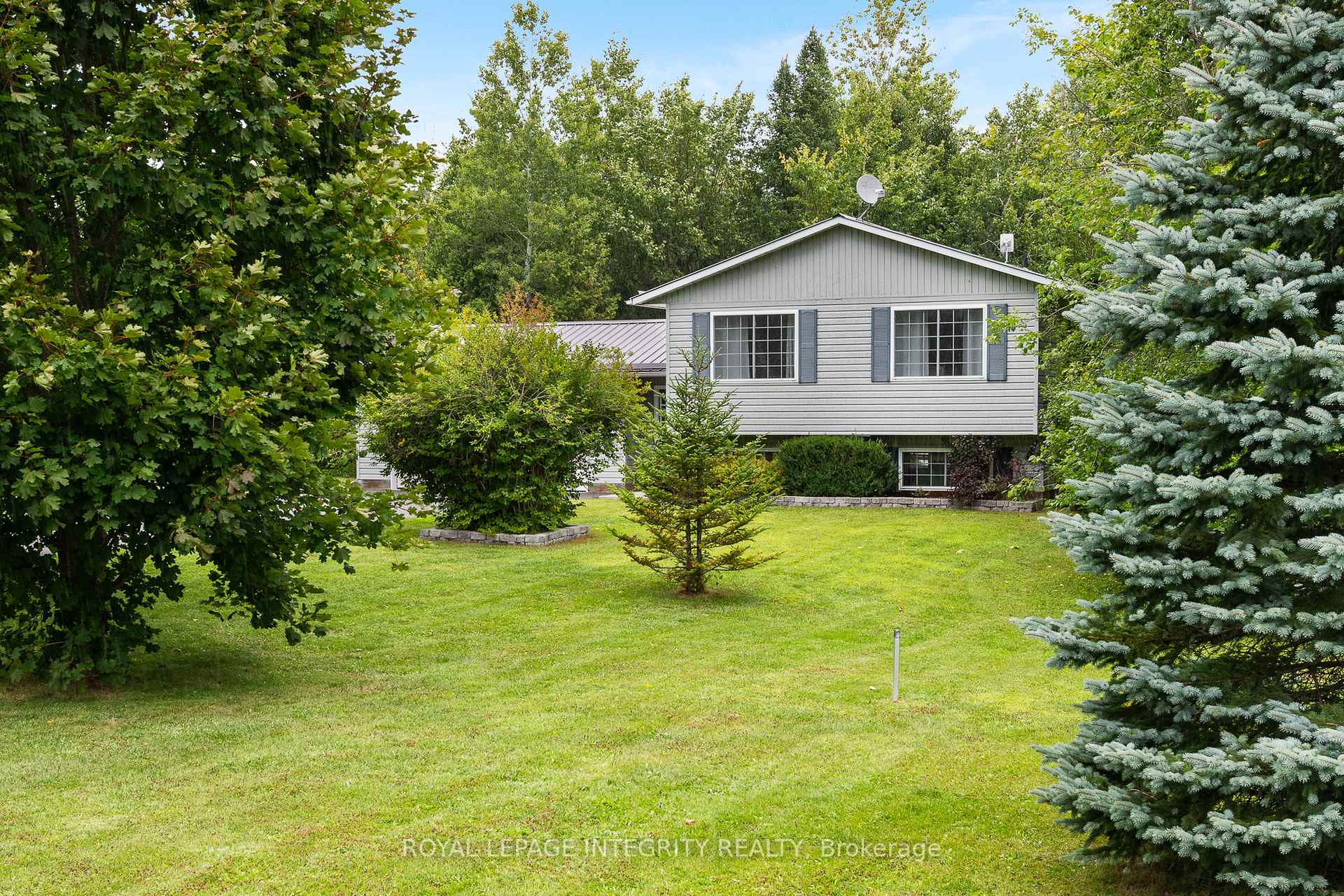 Photo 2 of 160 Lawfords Lane, Beckwith, Beckwith Twp — HOMEH