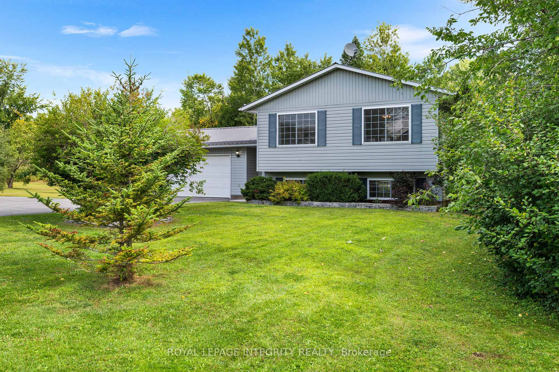 Photo 5 of 160 Lawfords Lane, Beckwith, Beckwith Twp — HOMEH