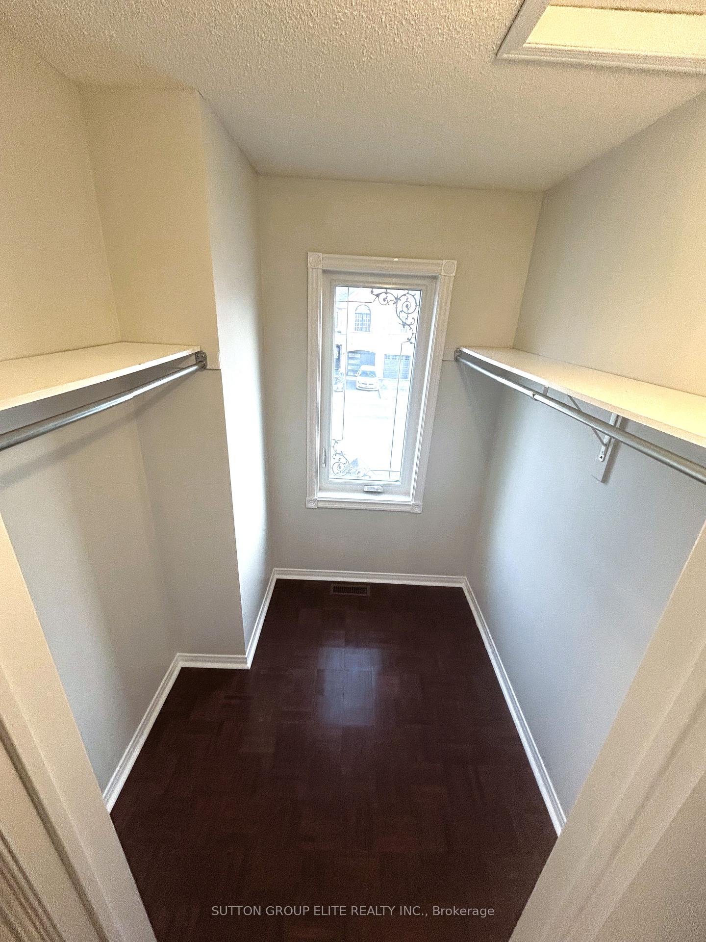 Photo 11 of 52 Foxchase Avenue, Vaughan, East Woodbridge — HOMEH