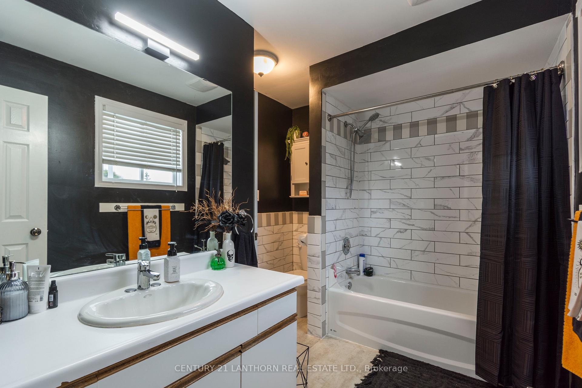 Photo 19 of 19 Bogart Crescent, Belleville, Belleville Ward — HOMEH