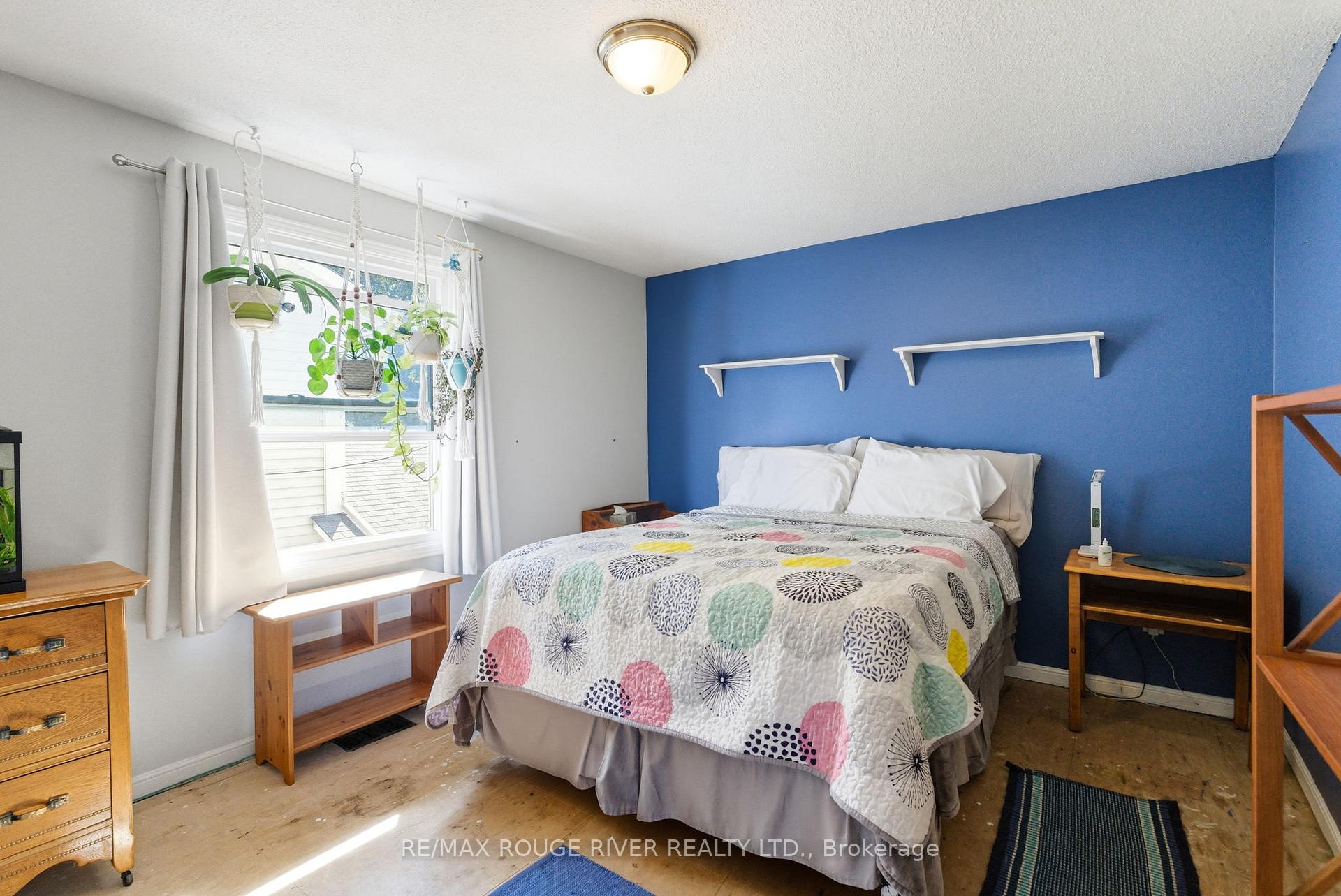Photo 18 of 21 Hialeah Crescent, Whitby, Blue Grass Meadows — HOMEH