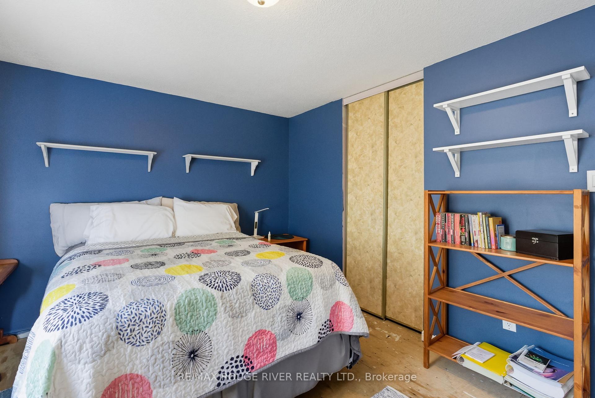 Photo 22 of 21 Hialeah Crescent, Whitby, Blue Grass Meadows — HOMEH
