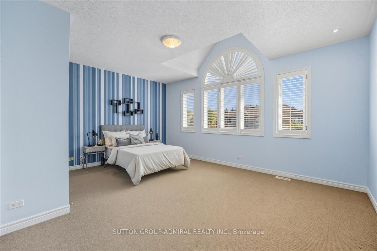 Photo 32 of 108 MacArthur Drive, Vaughan, Beverley Glen — HOMEH