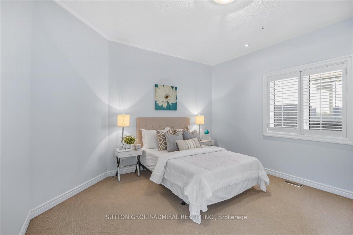 Photo 37 of 108 MacArthur Drive, Vaughan, Beverley Glen — HOMEH