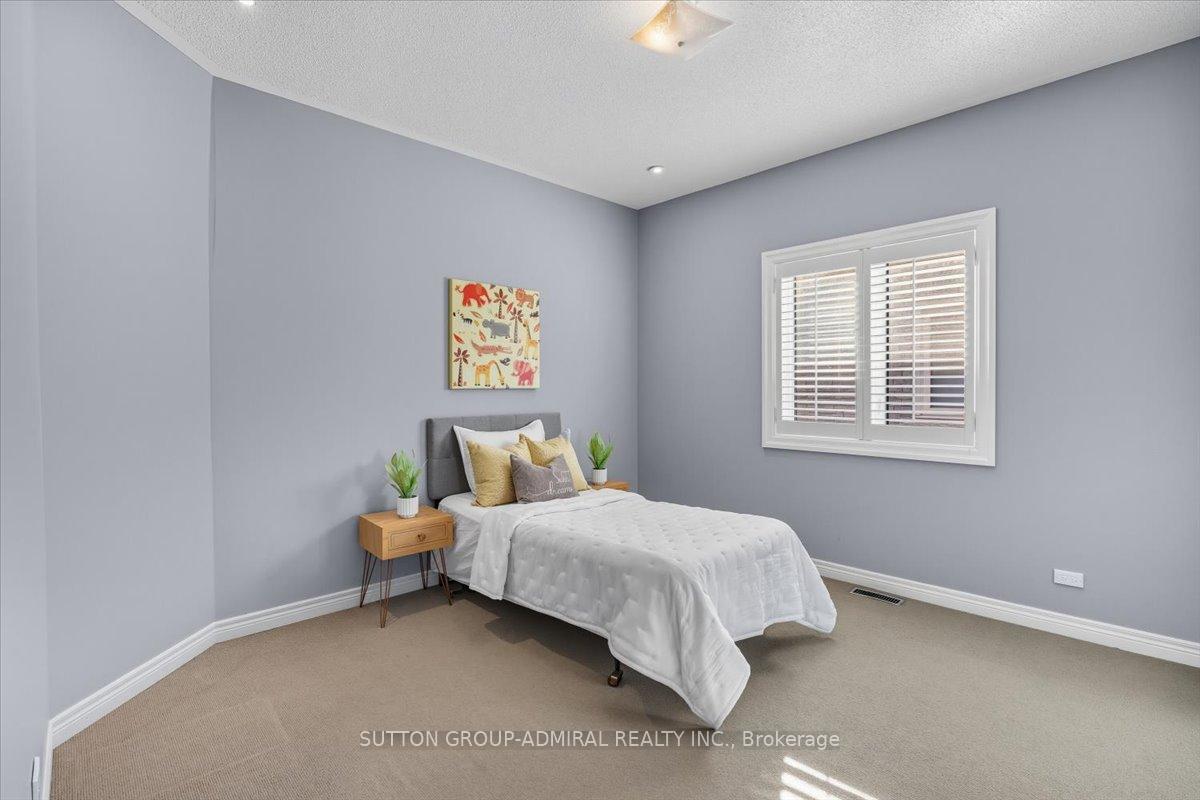 Photo 40 of 108 MacArthur Drive, Vaughan, Beverley Glen — HOMEH