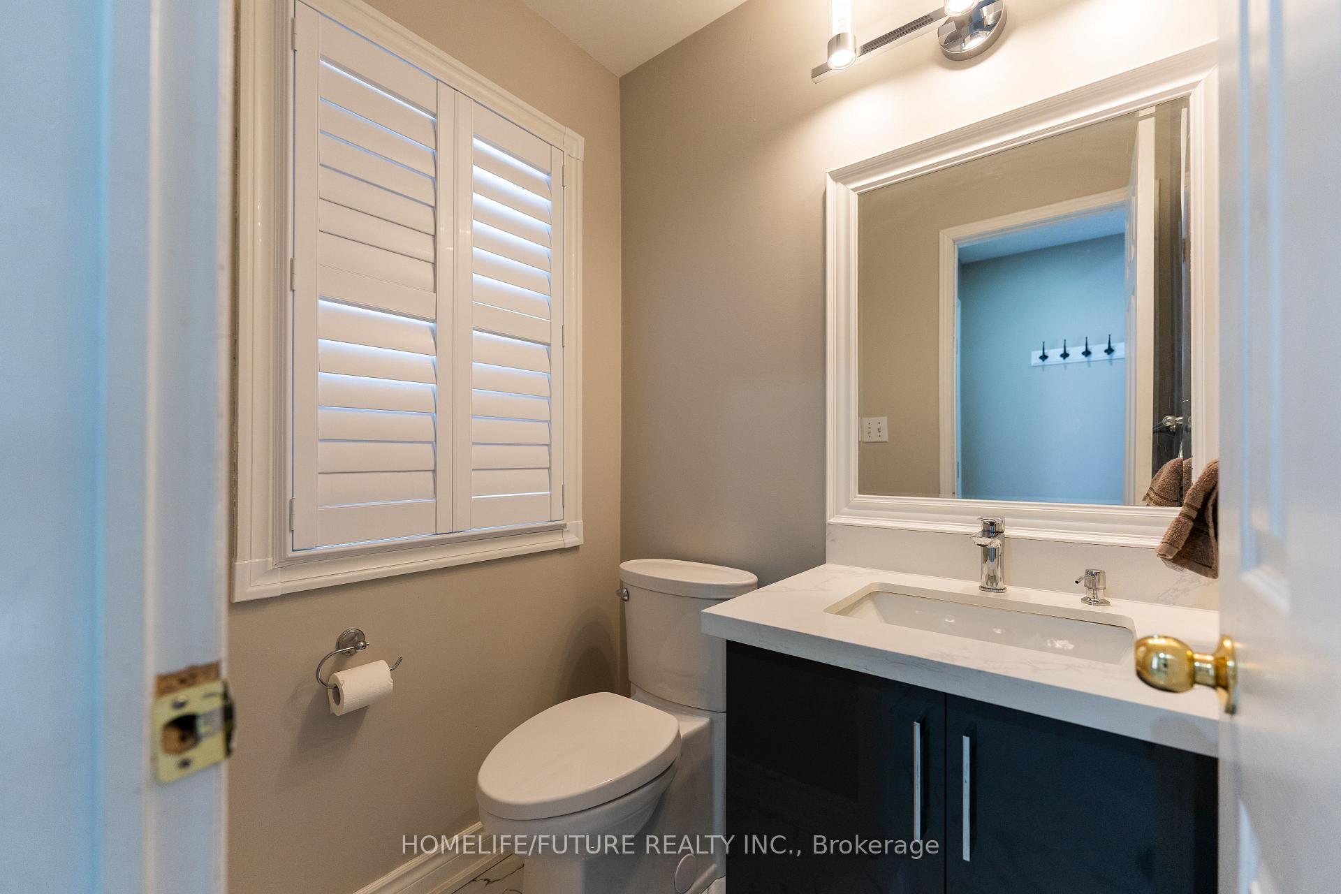Photo 4 of 68 Treen Crescent, Whitby, Rolling Acres — HOMEH