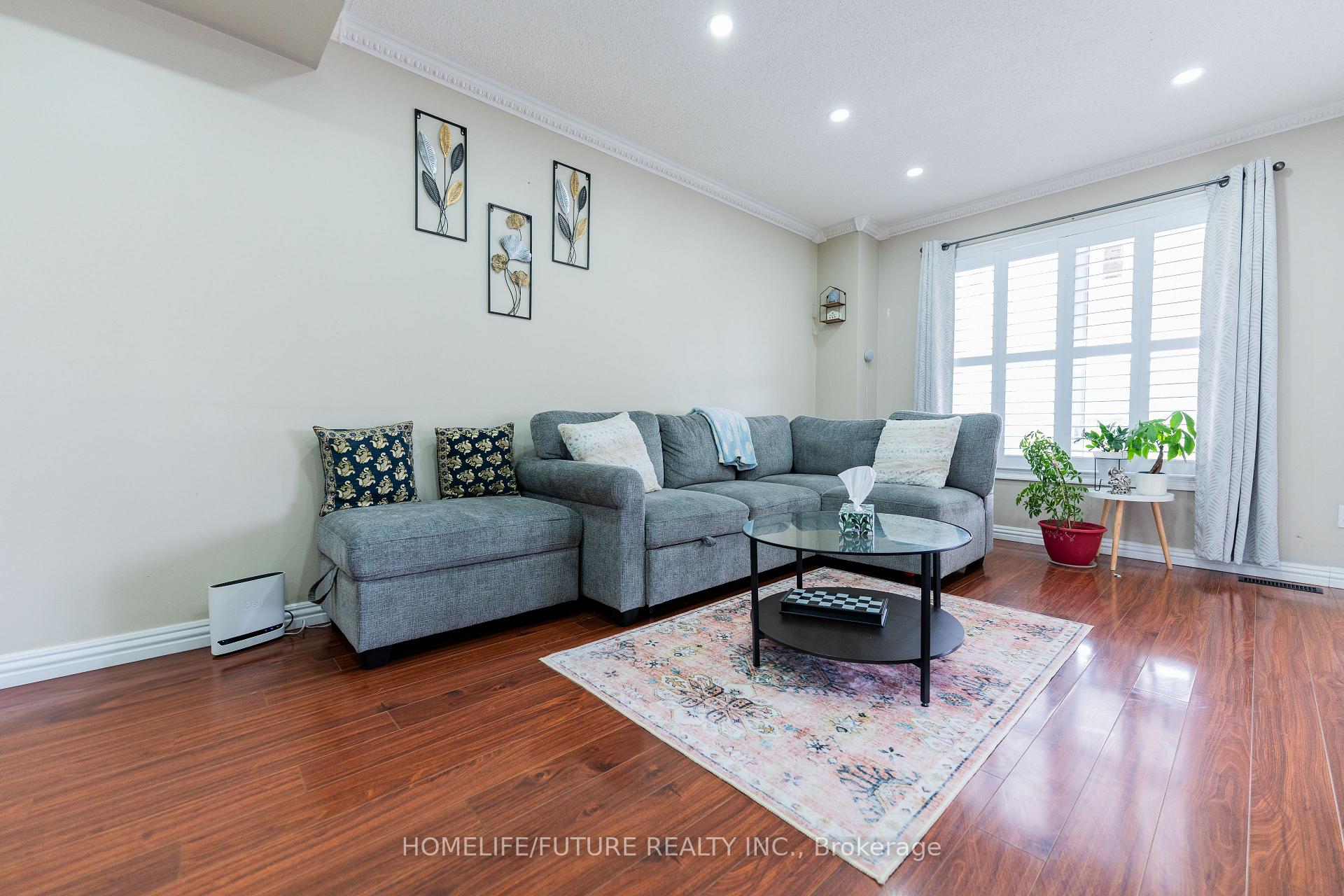 Photo 6 of 68 Treen Crescent, Whitby, Rolling Acres — HOMEH