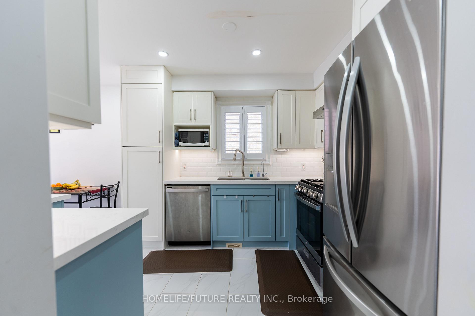 Photo 10 of 68 Treen Crescent, Whitby, Rolling Acres — HOMEH