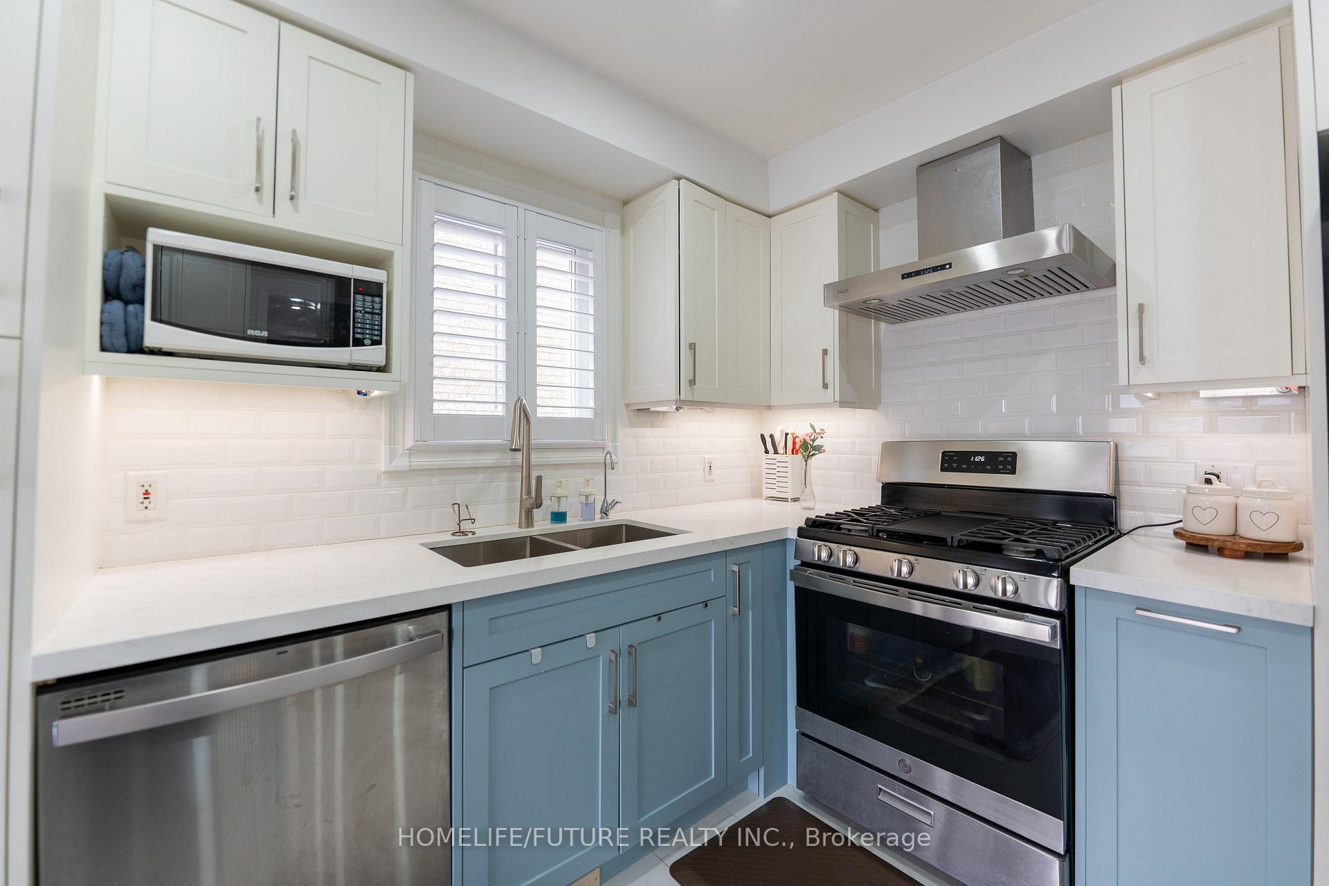 Photo 11 of 68 Treen Crescent, Whitby, Rolling Acres — HOMEH