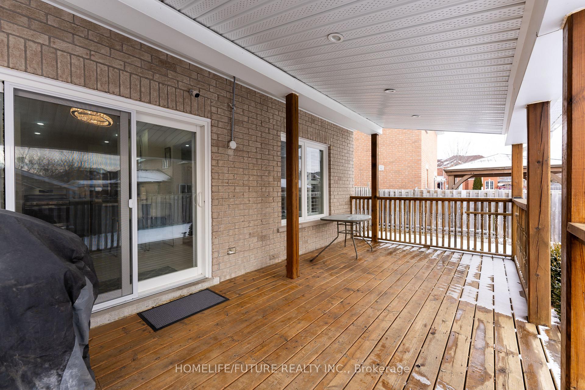 Photo 18 of 68 Treen Crescent, Whitby, Rolling Acres — HOMEH